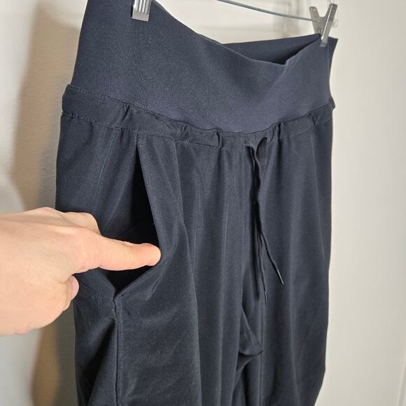 ATHLETA Black Ruched Jogger Pants Fully Lined Size 8 - Picture 2 of 7